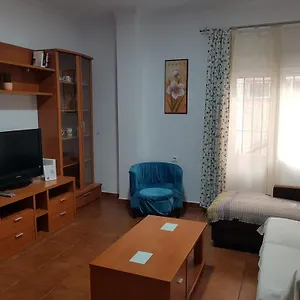 https://the-travellers-house-el-cano.hotelsincadiz.net